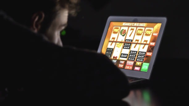 lawastoto Free Fire World Series live match display with game information and betting options